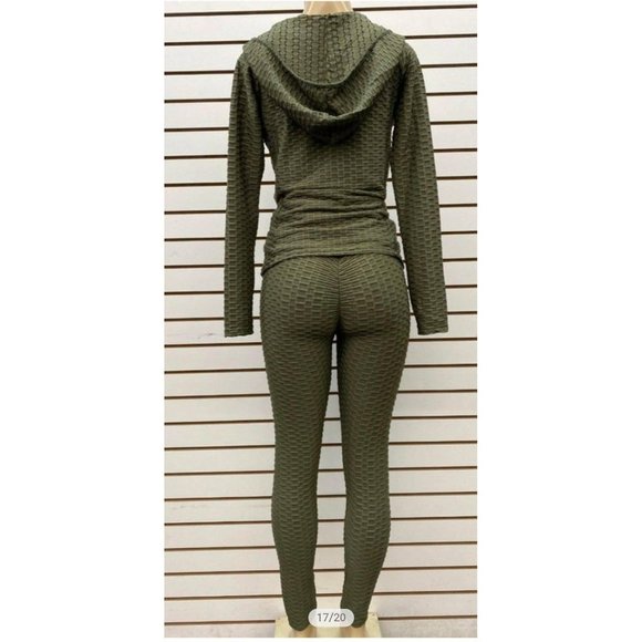 Ava Three Piece Set - Picture 4 of 7